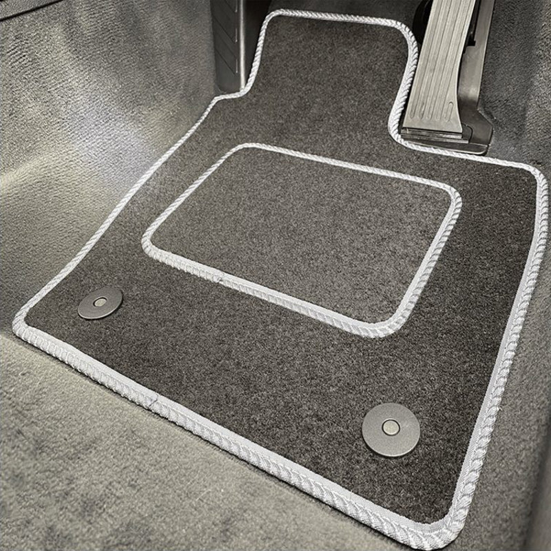 Jaguar XE (2014 – 2021) Fully tailored car mat set